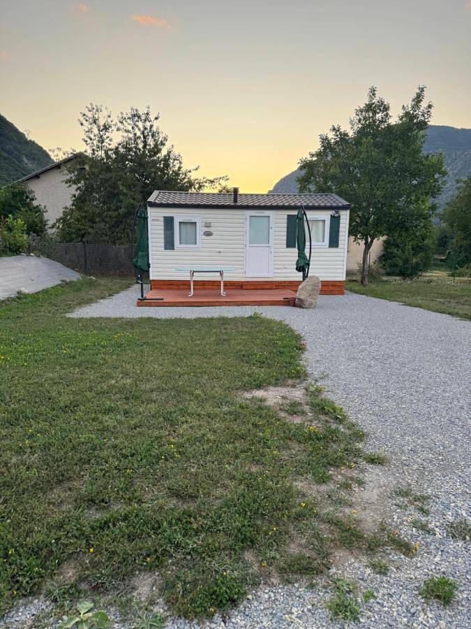 Two-Bedroom House in Rochebrune, Région de Gap