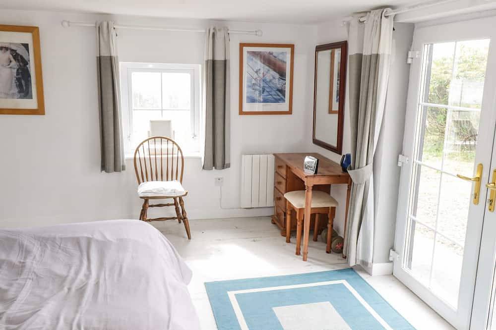 Sound Cottage, pet friendly in Achill Island, County Mayo in Doogea ED, Acaill