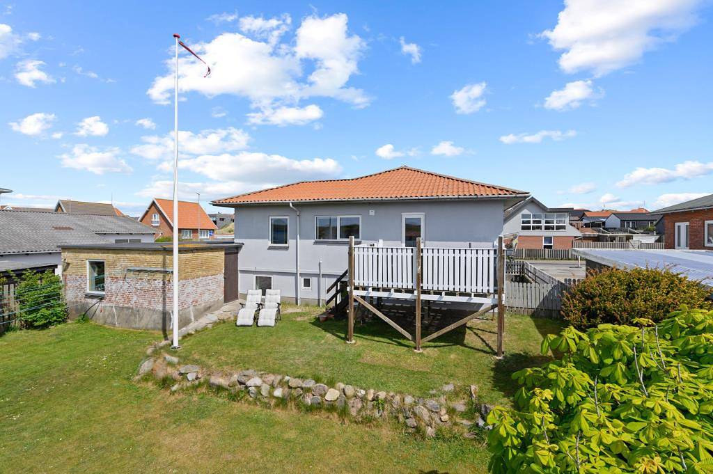 Bo i surf- og fiskerbyen Hvide Sande, kun 200 m fra Vesterhavet  in Hvide Sande, Holmsland Klit
