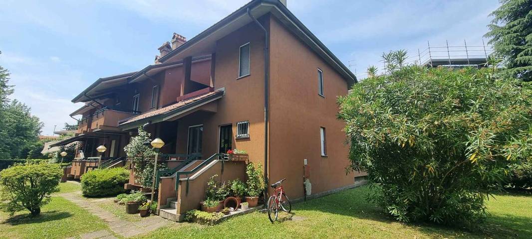 Appartamento per 4 persone, con balcone, con animali domestici a Comune di Arona