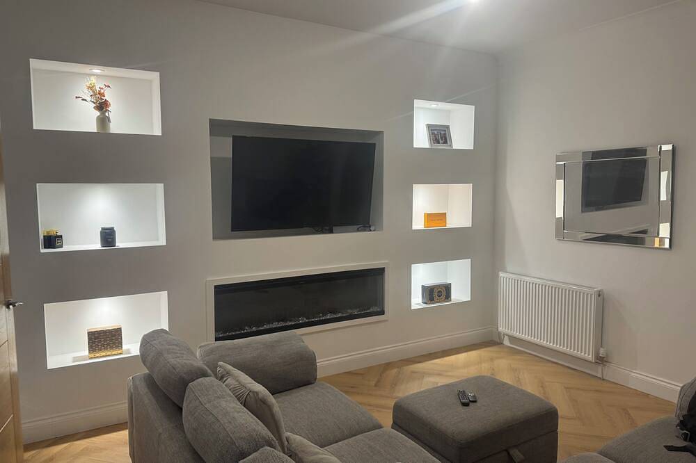 Apartment for 8 People in Dunfermline, Fife region