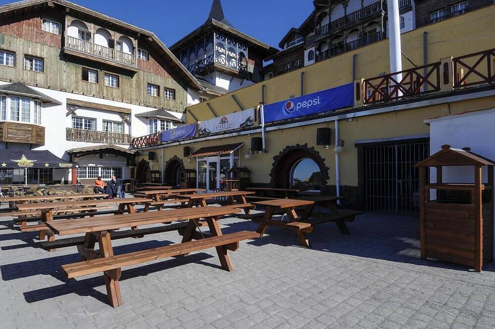 Ganze Wohnung, Schöne Wohnung in Zentrumsnähe in Sierra Nevada Ski Resort, Monachil