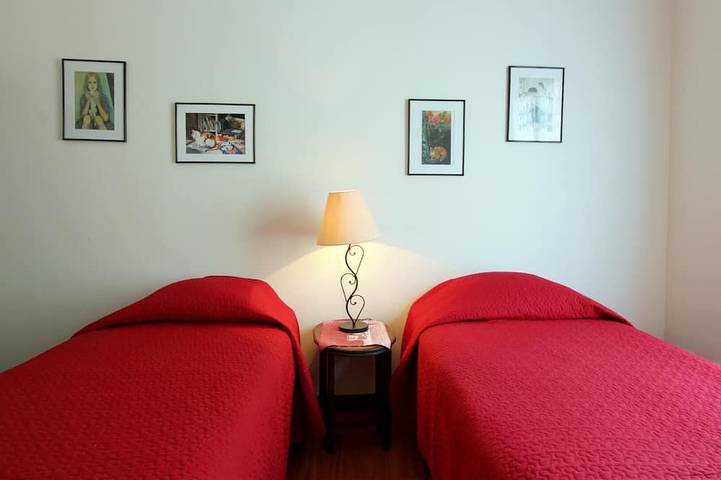 Location de vacances pour 4 personnes, avec jardin à Bourg - 3