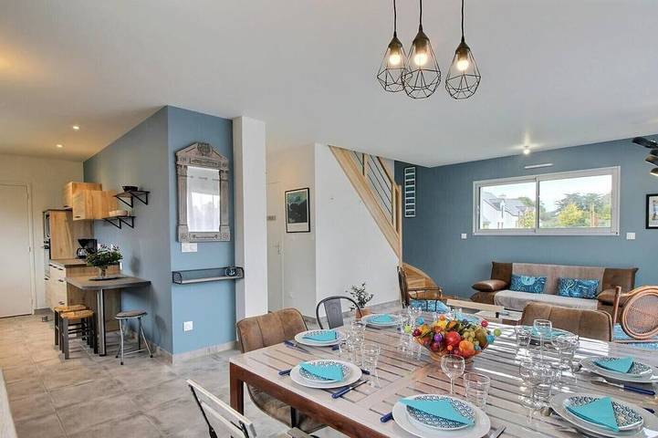 Location de vacances pour 8 personnes, avec Terrasse et Jardin dans Plage de Beg Lann
