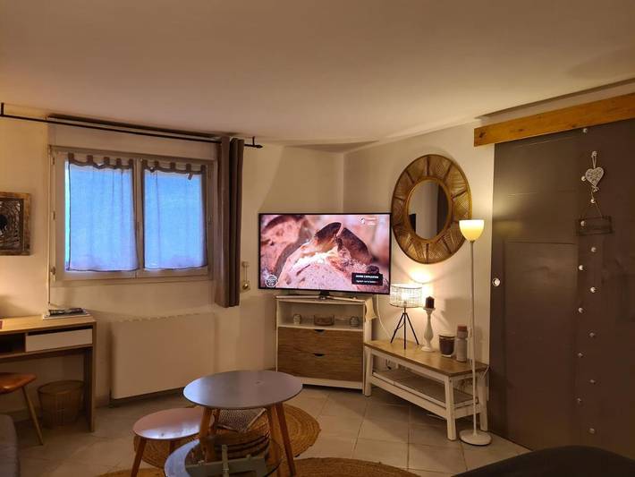 Gîte pour 4 personnes, avec jardin et vue à Pallud - 3