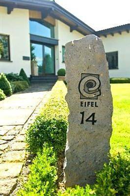 Ganze Ferienwohnung, Wohnung mit Garten, Grill und Panoramablick in Lutzerath, Cochem-Zell