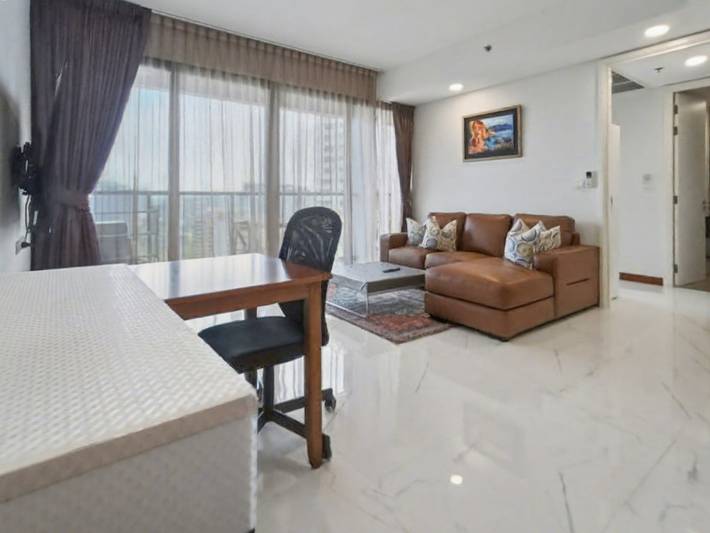 Vacation apartment for 2 people, with ocean view and yard in Pattaya