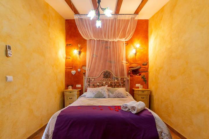 Apartamento para 2 personas, con Jacuzzi y Jardín