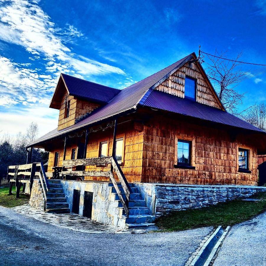 Koronkowa Chatka w Beskidach in Istebna, Karpaty (Polska)