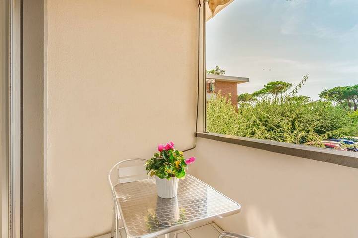 Ferienwohnung für 2 Personen, mit Balkon und Garten in Principina A Mare