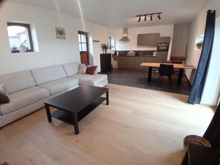 Location de vacances pour 2 personnes, avec sauna et vue ainsi que piscine et jardin à Celles (Hainaut)