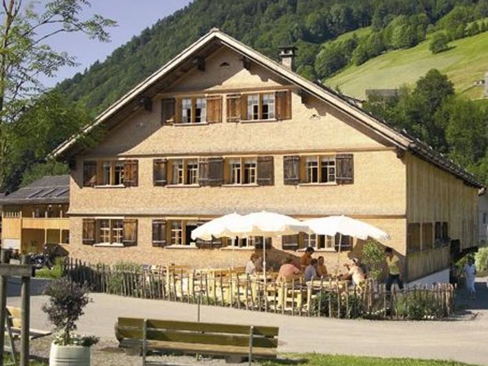 Hotel für 2 Personen, mit Garten, mit Haustier in Mellau