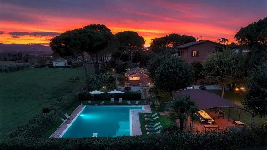 Maison de vacances pour 27 personnes, avec piscine ainsi que jardin et vue - 1