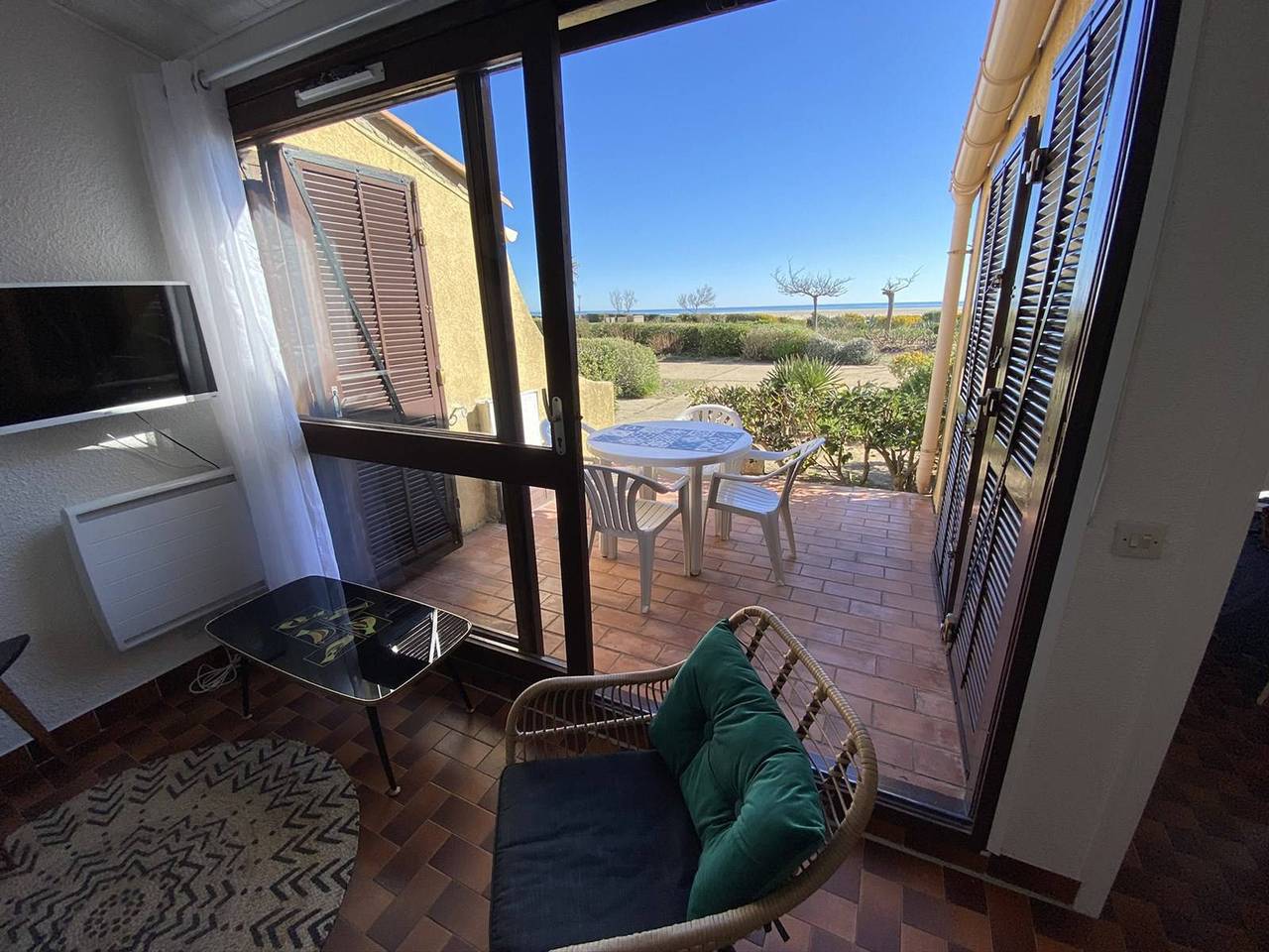 Beachfront Villa, 2 Rooms, 4 Guests - Port Leucate in Port Leucate, Leucate