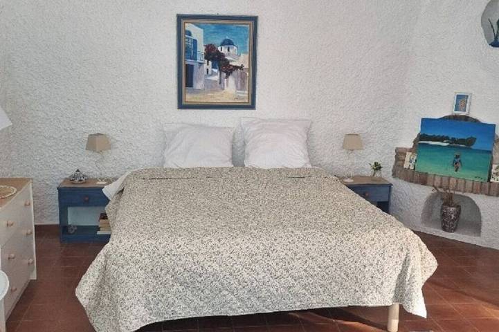 Location de vacances pour 2 personnes, avec terrasse et jardin à Cargèse - 4