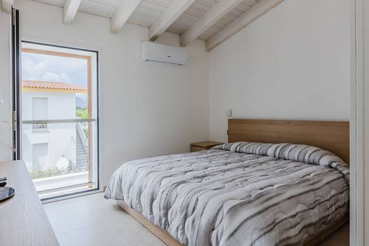 Appartamento intero, Pula Comfy Apartment w/ Private Parking in Pula Cagliari, Pula e dintorni