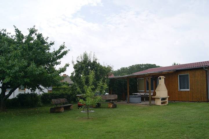 Bungalow für 4 Personen, mit Garten