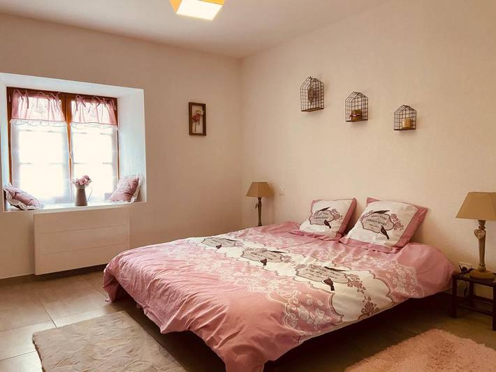 Location de vacances pour 15 personnes, avec jardin ainsi que vue et vue sur le lac, animaux acceptés à Blassac - 4