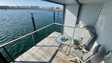 Boot für 4 Personen, mit Terrasse und Ausblick, mit Haustier in der Mecklenburger Bucht