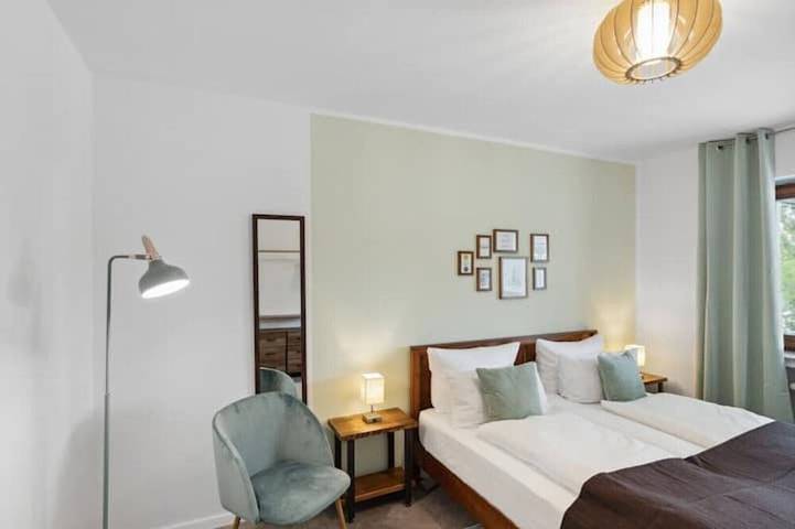 Ferienwohnung für 8 Personen, mit Garten in Hameln