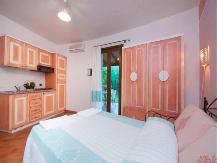 Ferienwohnung für 2 Personen, mit Terrasse und Pool, kinderfreundlich in Villasimius - 3