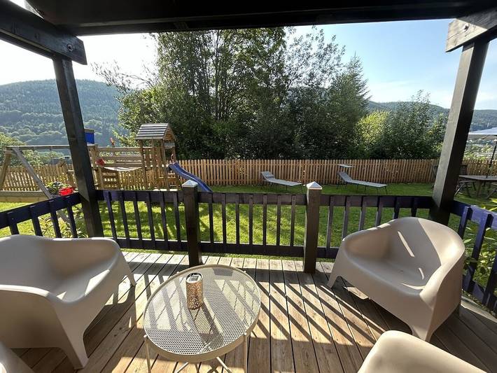 Ferienhaus für 4 Personen, mit Balkon und Terrasse sowie Ausblick in Bad Wildbad