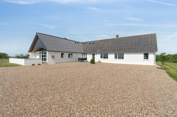 Ferienhaus für 10 Personen, mit Terrasse und Whirlpool