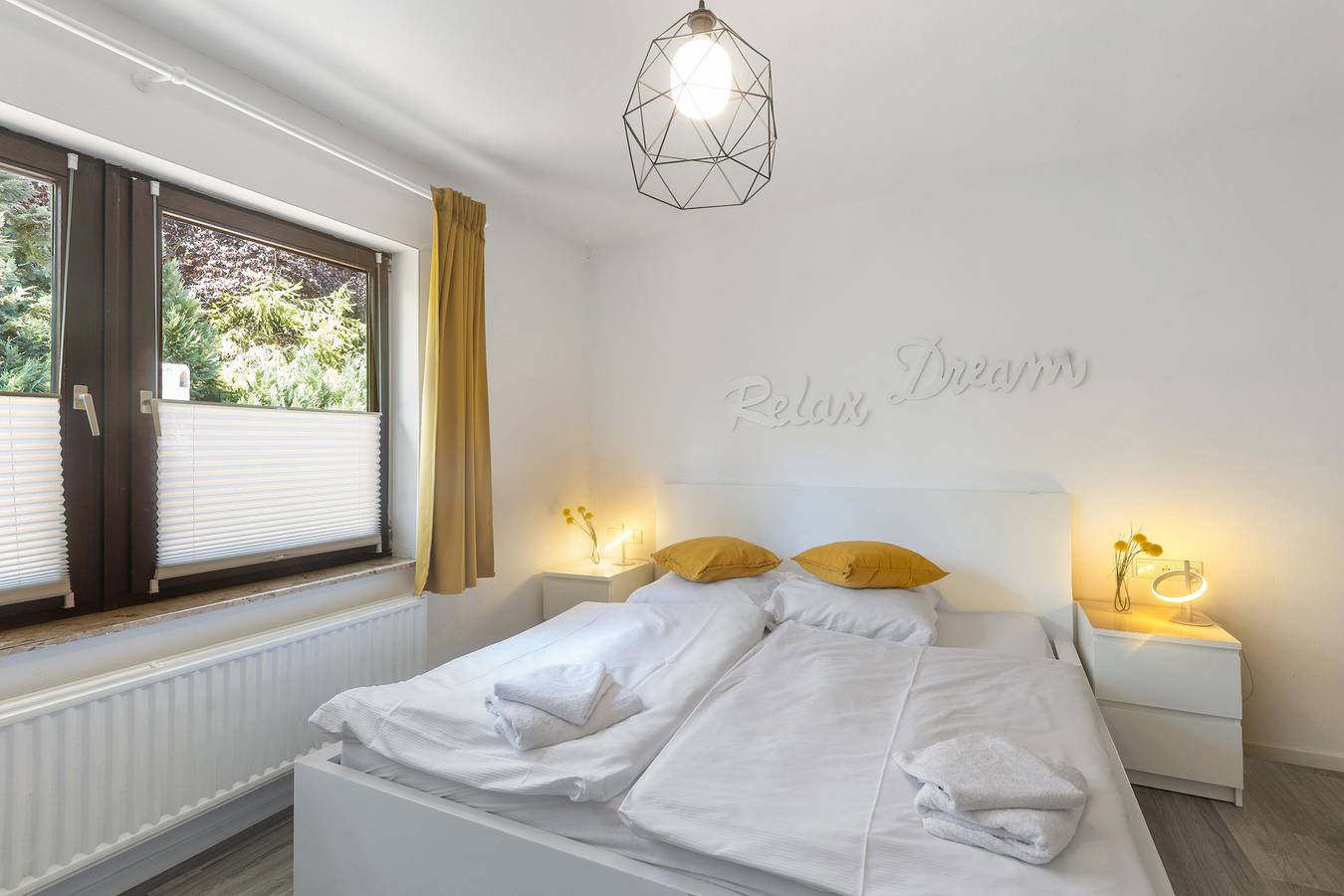 Habitación 'Sunshine' con terraza compartida, jardín compartido y Wi-Fi in Niedenstein, Schwalm-Eder-Kreis