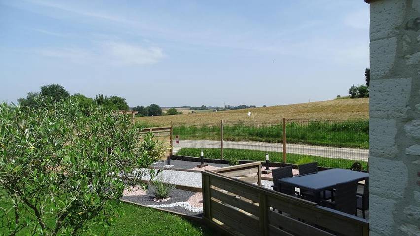 Location de vacances pour 2 personnes, avec terrasse et vue à Moncaut - 4