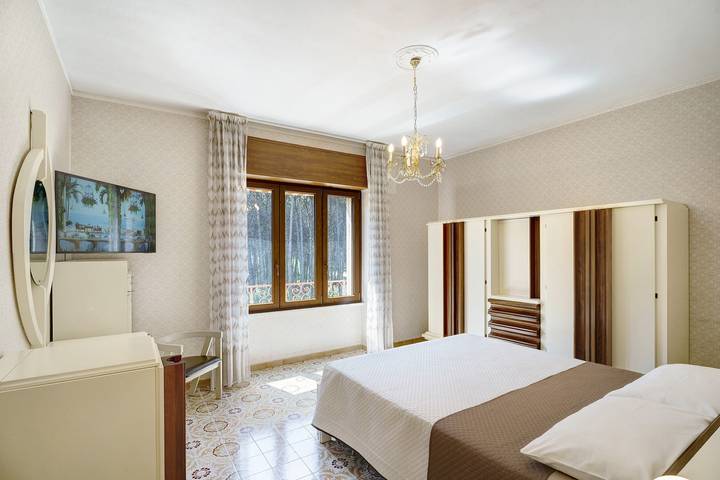 Seaside House Paestum: Ferienhaus mit privater Terrasse, WLAN & Klimaanlage in Spiaggia Casina d'Amato, Capaccio