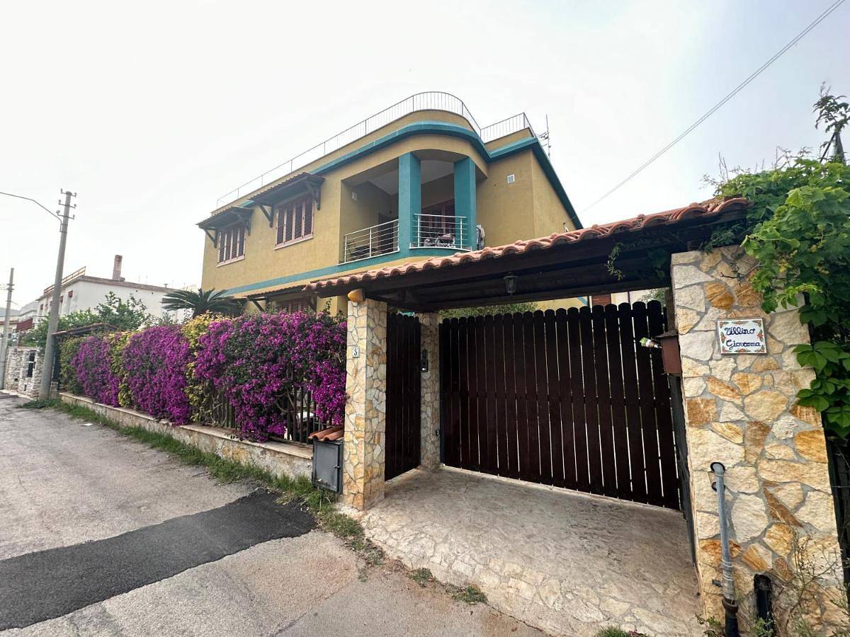 Villa in Mondello, Palermo