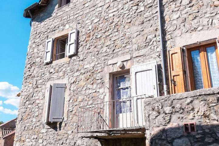 Location de vacances pour 4 personnes, avec Balcon à Veyreau