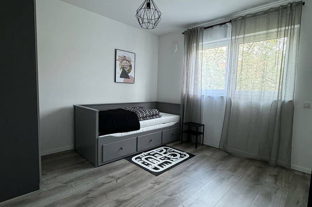 Ganze Wohnung, Centrical - Netflix - Queensize Bed in Bruchsal, Kraichgau
