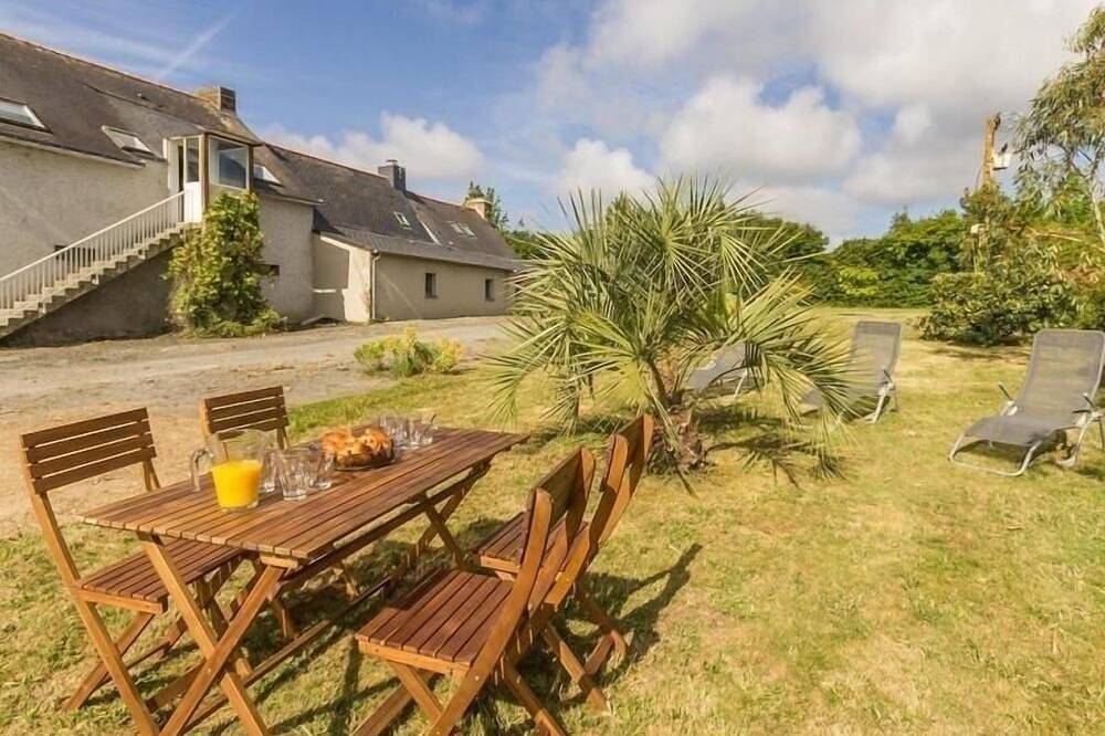 Gîte lumineux avec jardin privatif près des plages, équipement bébé et recharge électrique in Mesquer, Côte d'Amour