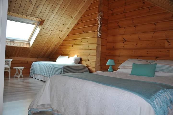 Location de vacances pour 5 personnes, avec terrasse et jardin à Plogoff - 4