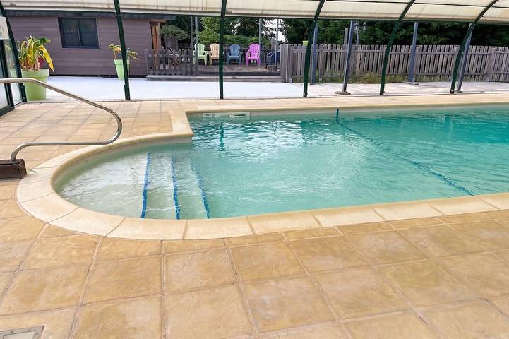 Gîte pour 3 personnes, avec Piscine à Chazemais - 4