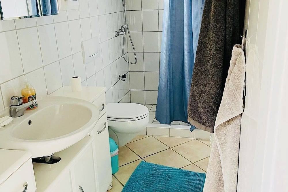 Ferienhaus in Bruinisse Zeeland mit Hund ,Gartensauna am Meer in Aquadelta, Bruinisse