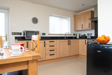 Villa for 4 People in North-Wales, Flintshire, Photo 4