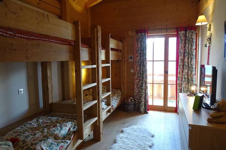 Family chalet 12 people - Les Saisies, Bisanne 1500 in Villard-sur-Doron, Albertville region
