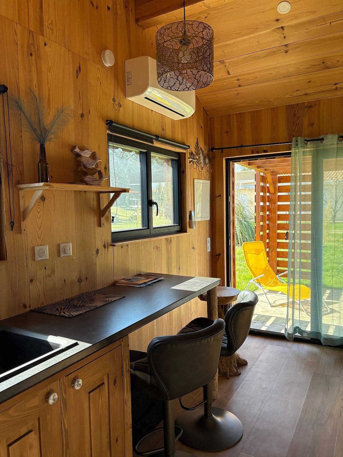 Ma Cabane Océan mit Garten und Klimaanlage, nur wenige Schritte vom Strand entfernt in Le Verdon-sur-Mer, Lesparre-Médoc und Umgebung