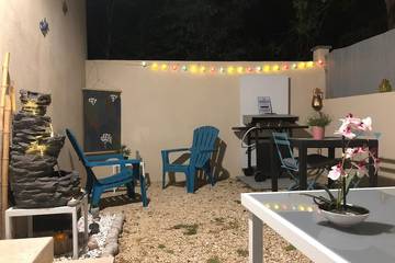 Gîte pour 2 personnes, avec jacuzzi à Cheval-Blanc