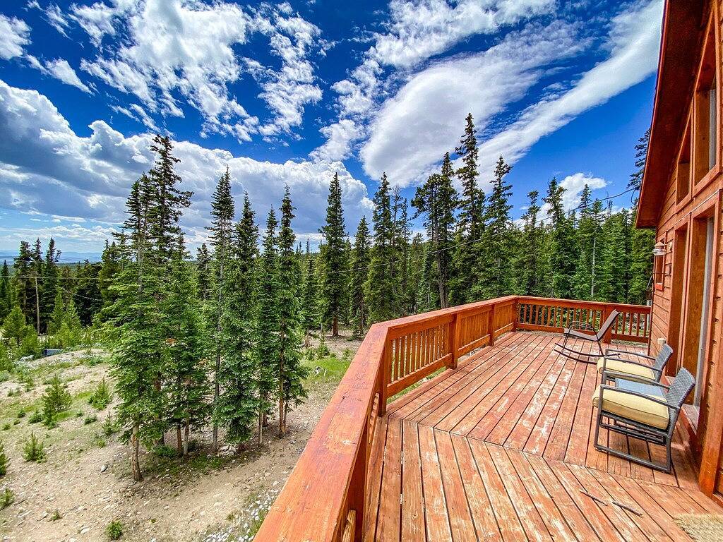 Quiet, Cozy Modern Mountain, Family Friendly Home w/Game room - Puma's Den in Park County