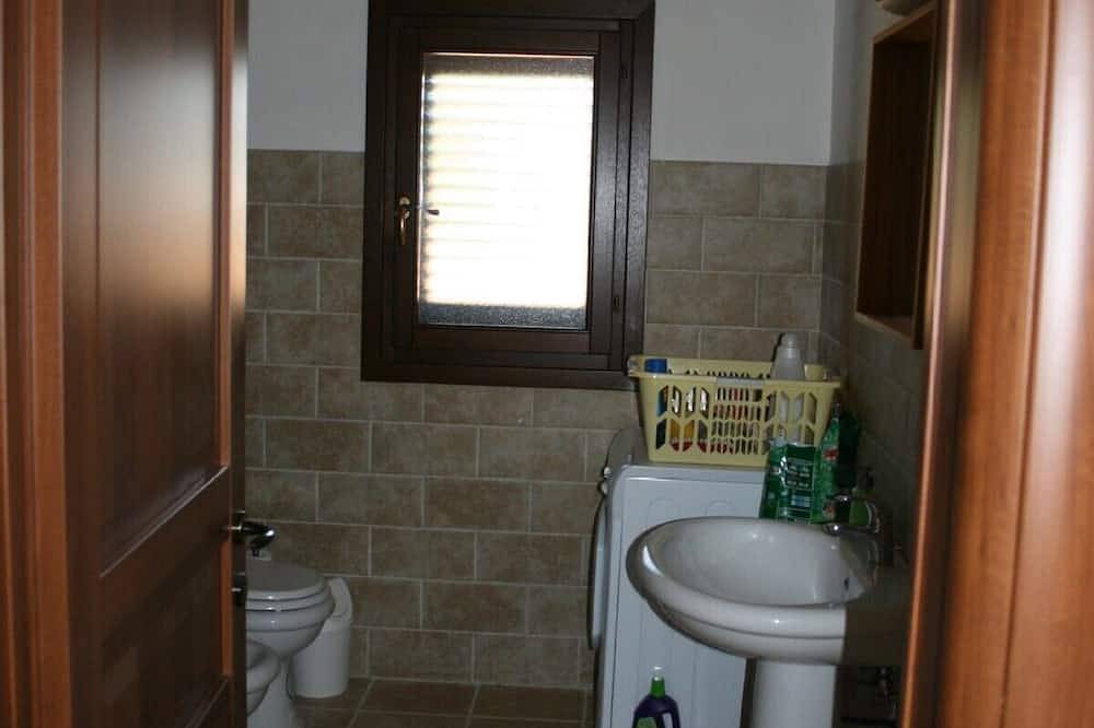 Bonito chalet con piscina privada en zona residencial aislada - coche indispensable in Carovigno, Salento