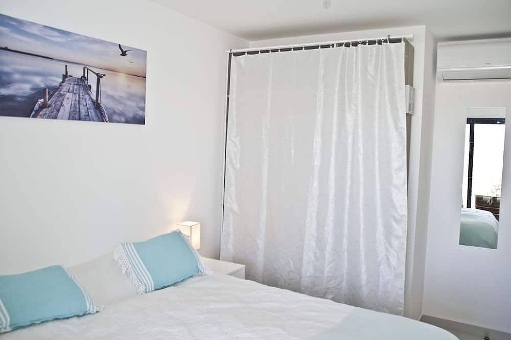 Appartamento intero, T4 nove 80 m2 vista mare, aria condizionata, terrazza + giardino, spiagge nelle vicinanze, Wifi in Saint-Florent, Calvi e dintorni