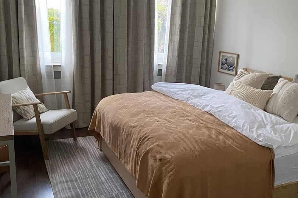 Ganze Wohnung, Cozy 1-bedroom apartment in Ulm that sleeps up to 4. Fast wifi and free parking. in Ulm, Schwaben