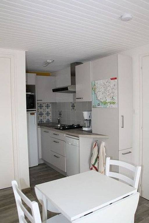 Gîte pour 2 personnes, avec jardin aux Les Sables-d'Olonne - 2