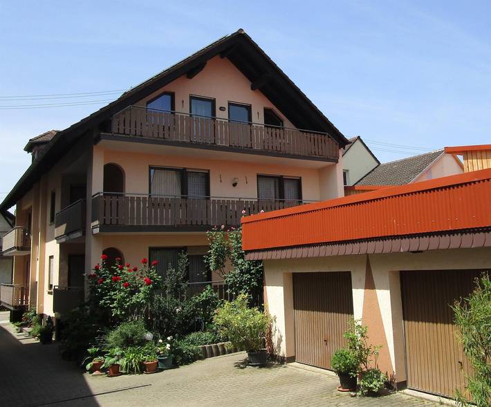 Ferienwohnung für 4 Personen, mit Balkon und Garten in Rheinebene - 2