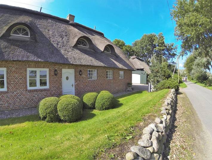 Ferienhaus für 3 Personen, mit Ausblick und Garten sowie Terrasse - 1