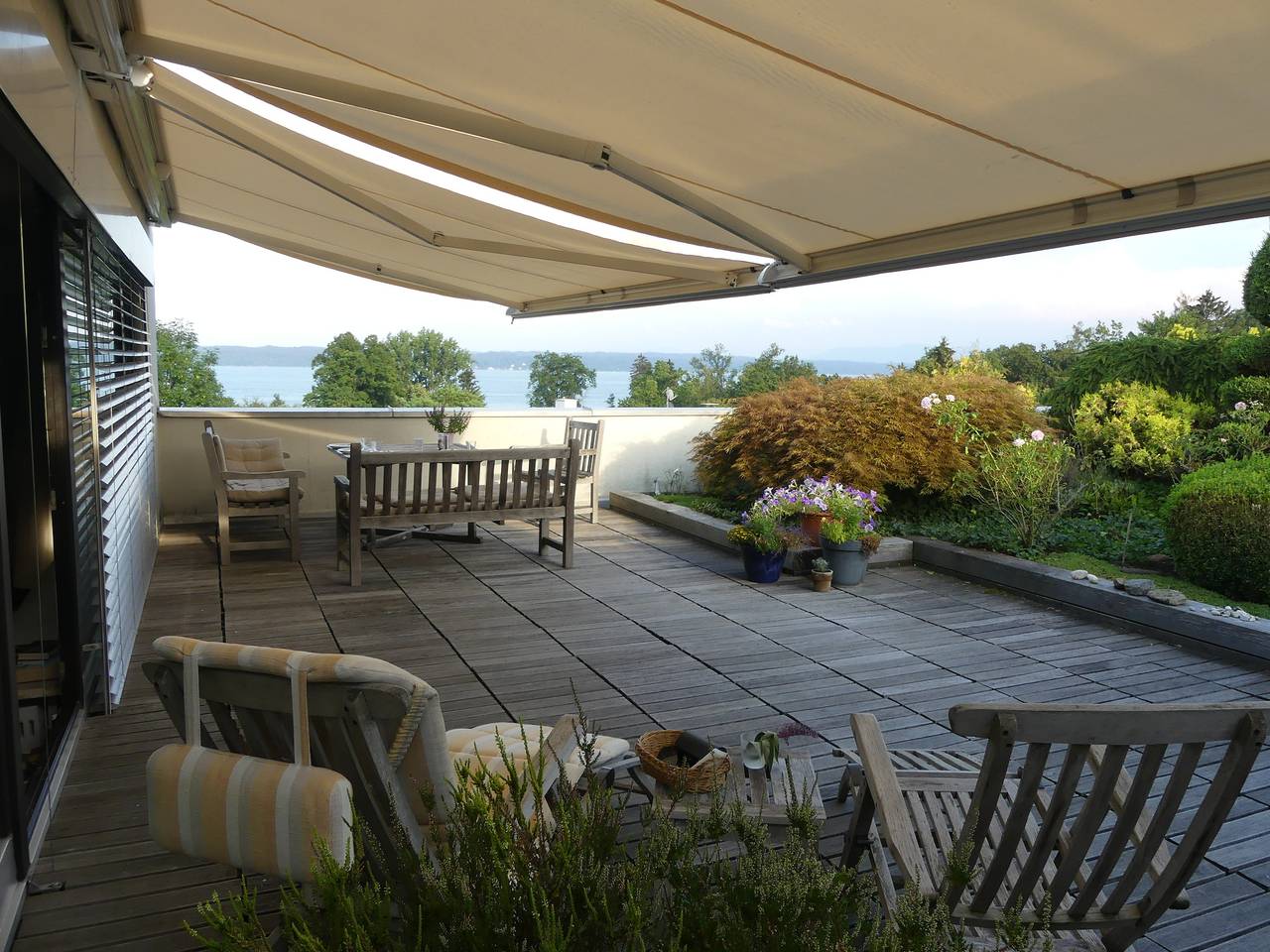 Geheel vakantieappartement, Dachterrassenferienwohnung in Tutzing, Starnberger See