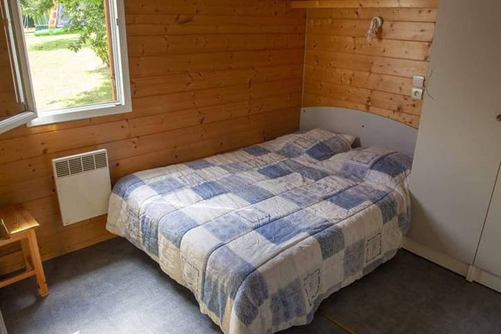 Gîte pour 7 personnes, avec piscine et terrasse, animaux acceptés à Naucelle - 2